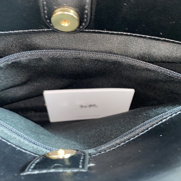 **SOLD** Lillie Carryall in signature canvas Gold brown black - Picture 14 of 14